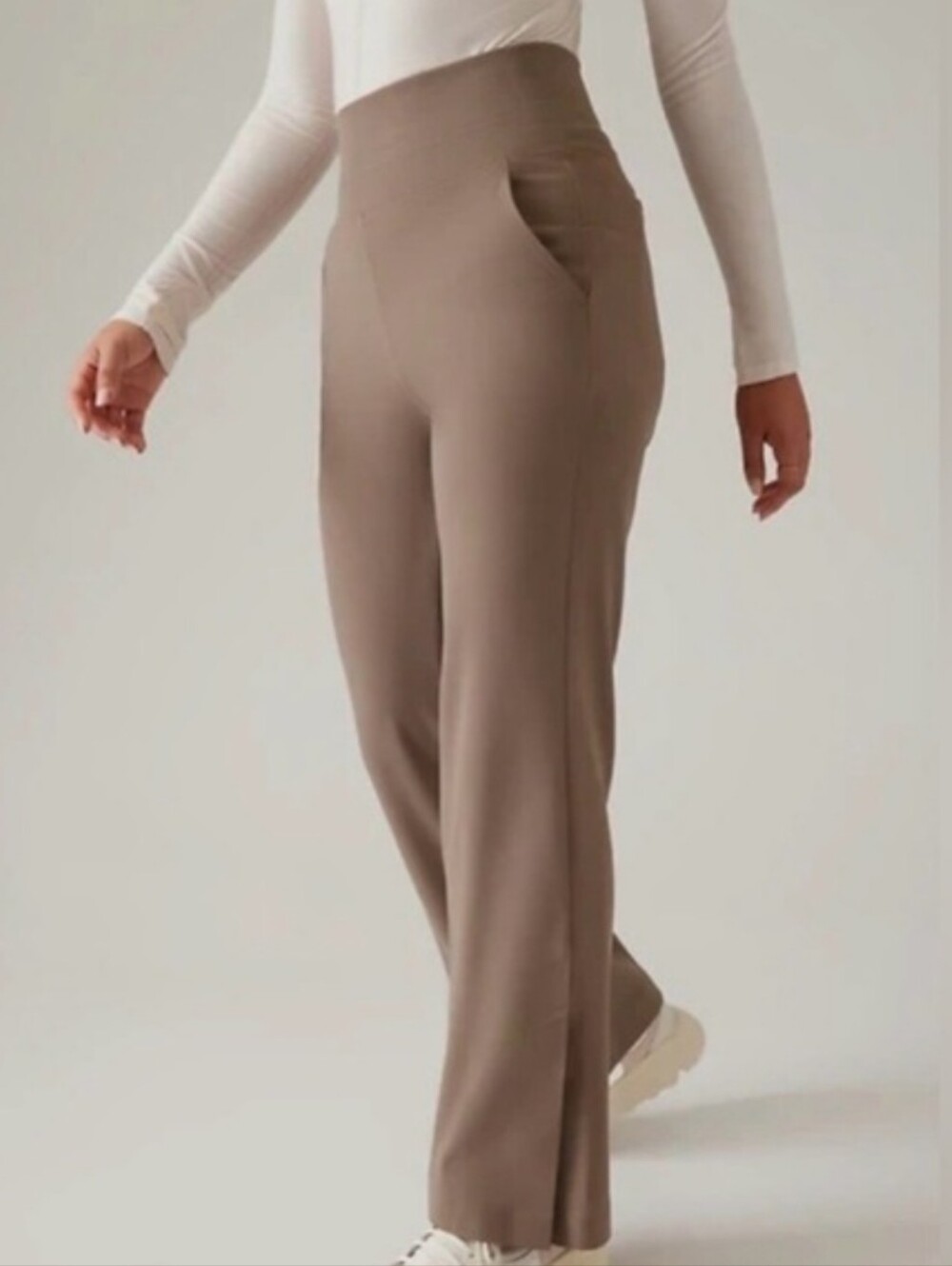 Athleta Venice Flare Pant, Size XS